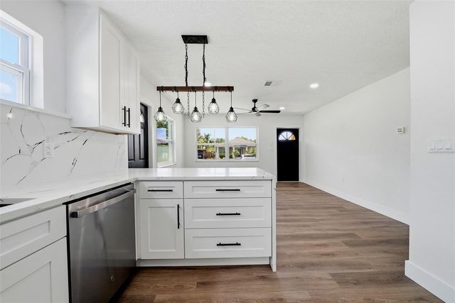 5530 2 AVENUE N, St Petersburg, FL 33710