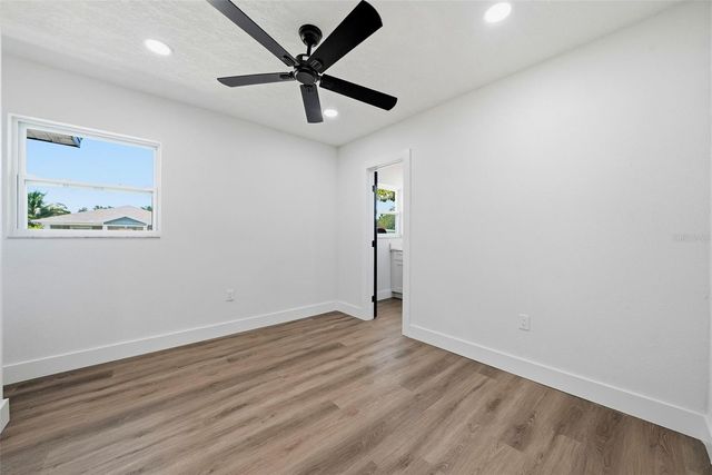 5530 2 AVENUE N, St Petersburg, FL 33710