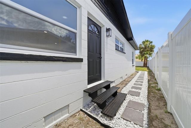 5530 2 AVENUE N, St Petersburg, FL 33710
