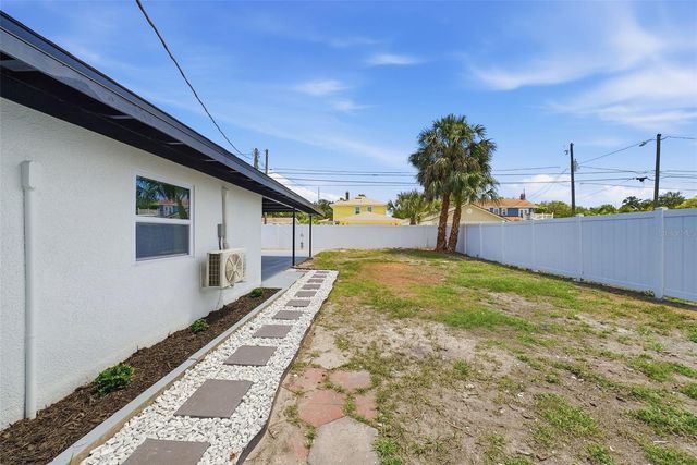 5530 2 AVENUE N, St Petersburg, FL 33710