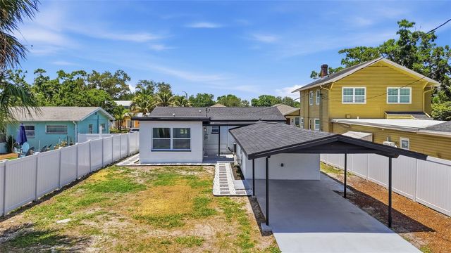 5530 2 AVENUE N, St Petersburg, FL 33710