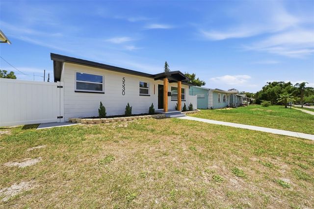 5530 2 AVENUE N, St Petersburg, FL 33710