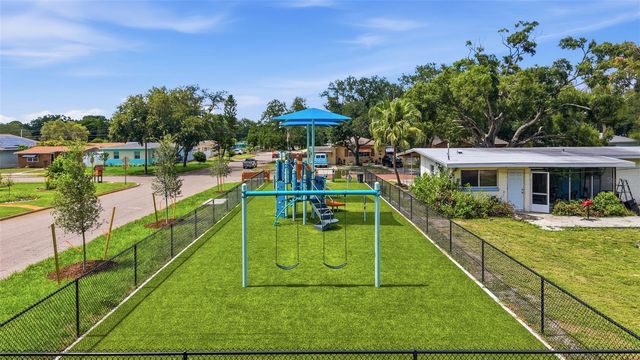 5530 2 AVENUE N, St Petersburg, FL 33710