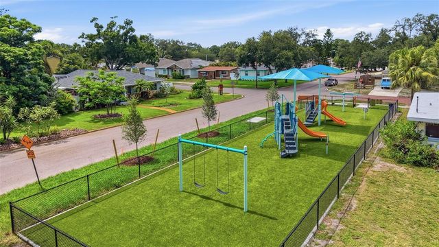 5530 2 AVENUE N, St Petersburg, FL 33710