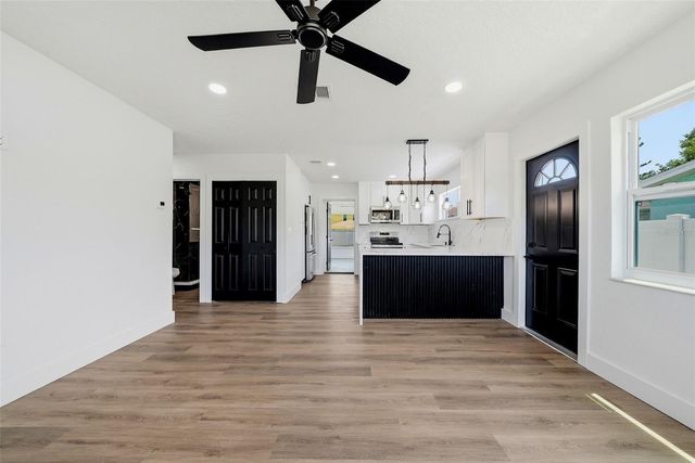 5530 2 AVENUE N, St Petersburg, FL 33710
