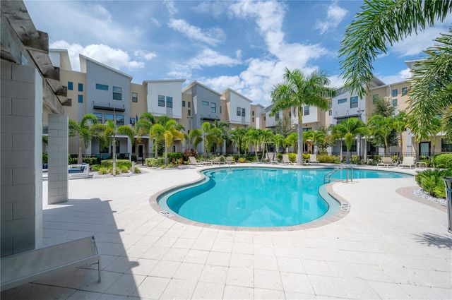 1162 25TH WAY N, St Petersburg, FL 33713