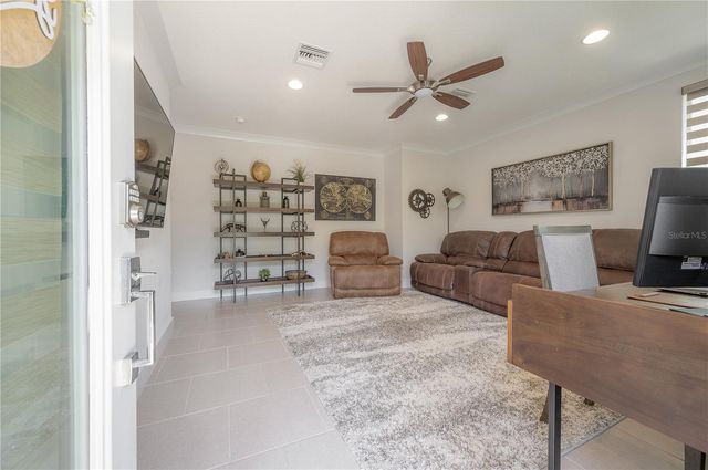 1162 25TH WAY N, St Petersburg, FL 33713
