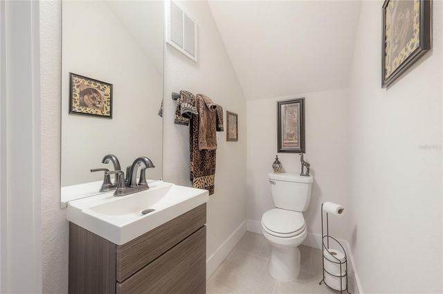 1162 25TH WAY N, St Petersburg, FL 33713