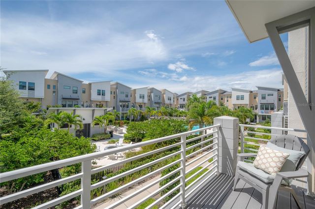 1162 25TH WAY N, St Petersburg, FL 33713