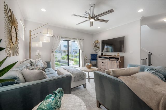 1162 25TH WAY N, St Petersburg, FL 33713