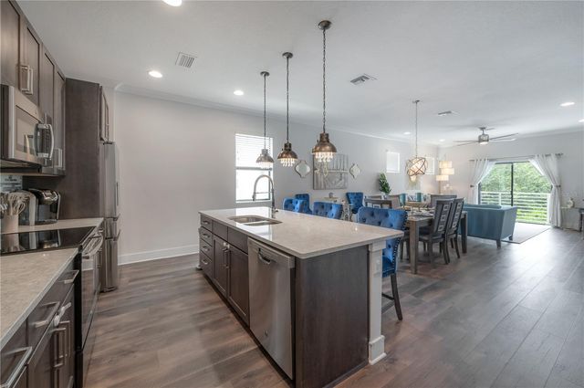 1162 25TH WAY N, St Petersburg, FL 33713