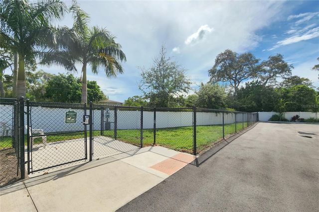 1162 25TH WAY N, St Petersburg, FL 33713