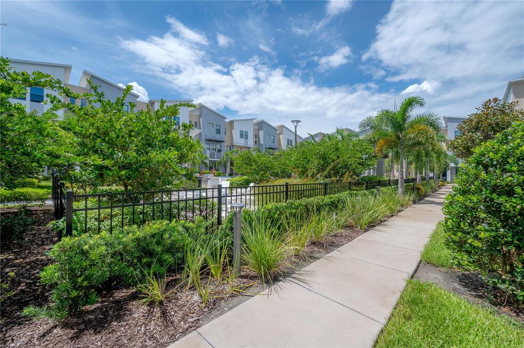 1162 25TH WAY N, St Petersburg, FL 33713