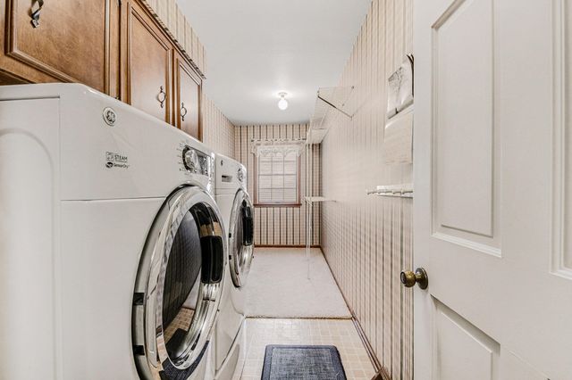 2260 Elmridge Drive Nw, City Of Grand Rapids, MI 49504