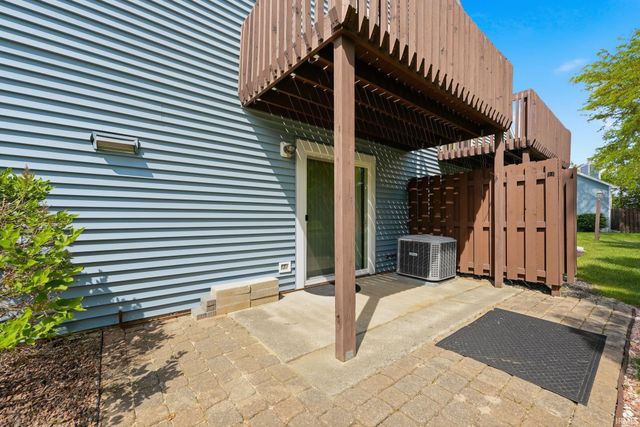3640 N Lakeside Drive, Muncie, IN 47304