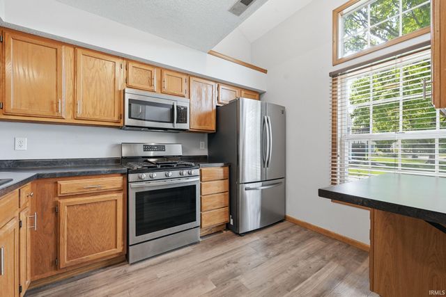 3640 N Lakeside Drive, Muncie, IN 47304