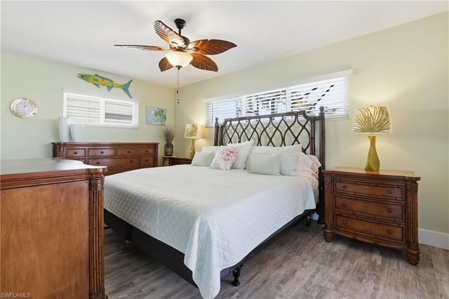 17 Palmview BLVD, Fort Myers Beach, FL 33931