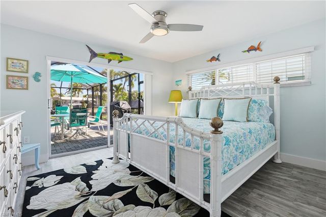 17 Palmview BLVD, Fort Myers Beach, FL 33931