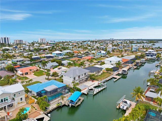 17 Palmview BLVD, Fort Myers Beach, FL 33931