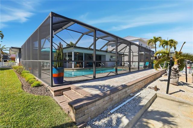 17 Palmview BLVD, Fort Myers Beach, FL 33931