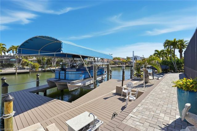 17 Palmview BLVD, Fort Myers Beach, FL 33931