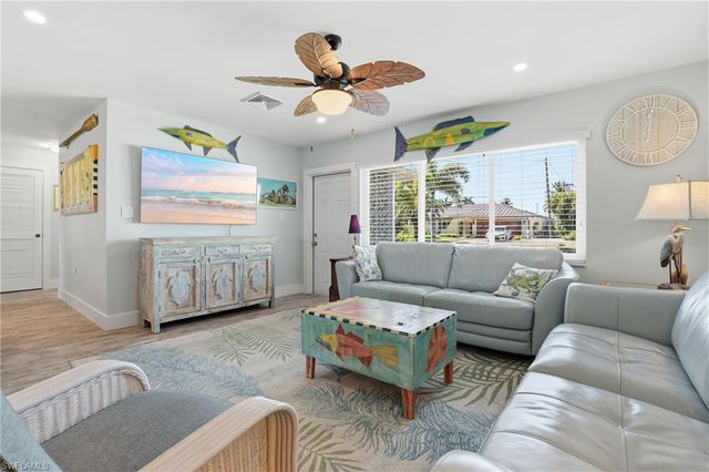 17 Palmview BLVD, Fort Myers Beach, FL 33931