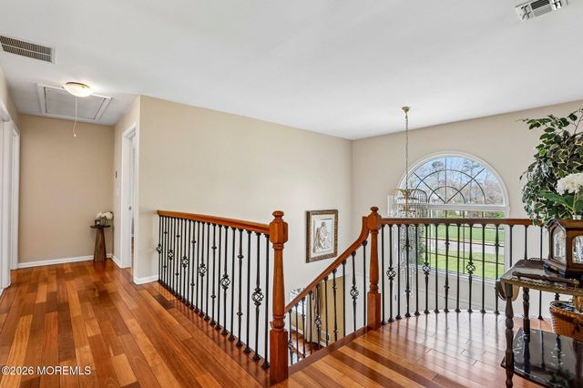 29 Overlook Drive, Jackson, NJ 08527