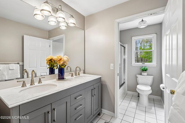 29 Overlook Drive, Jackson, NJ 08527