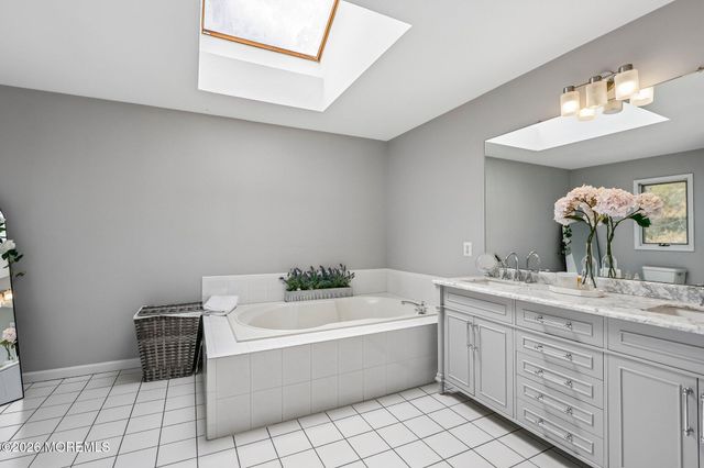 29 Overlook Drive, Jackson, NJ 08527