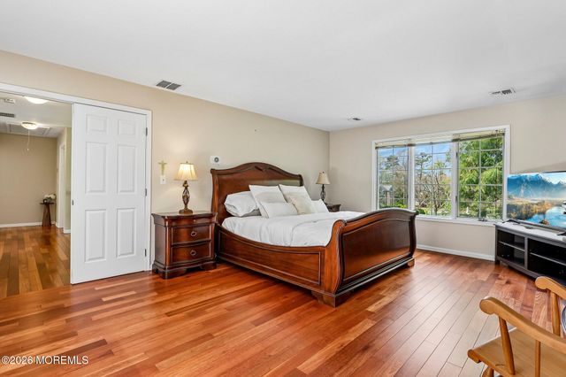 29 Overlook Drive, Jackson, NJ 08527
