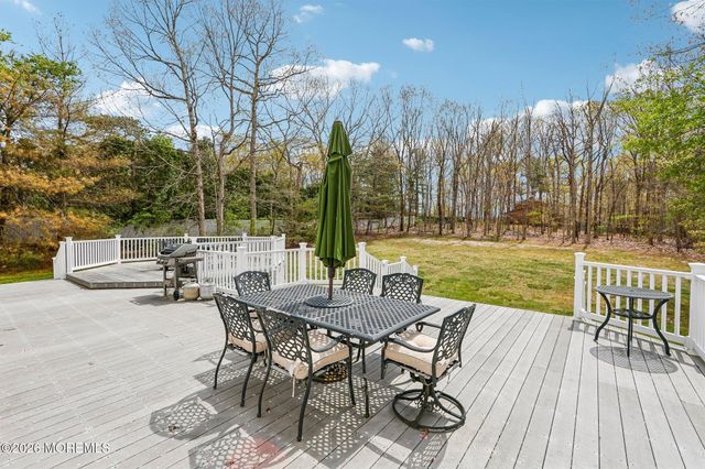 29 Overlook Drive, Jackson, NJ 08527