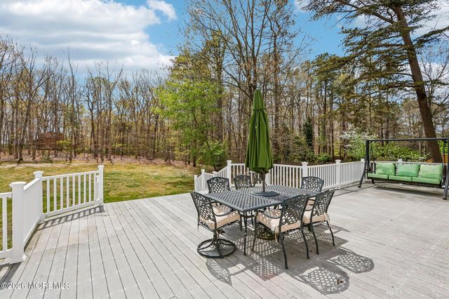 29 Overlook Drive, Jackson, NJ 08527