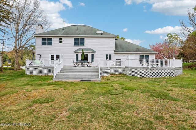 29 Overlook Drive, Jackson, NJ 08527