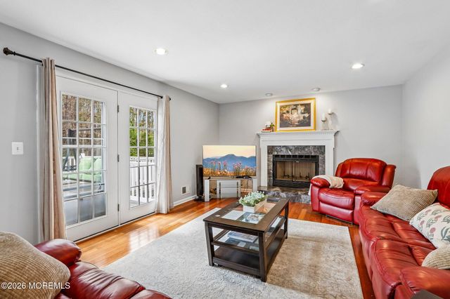 29 Overlook Drive, Jackson, NJ 08527