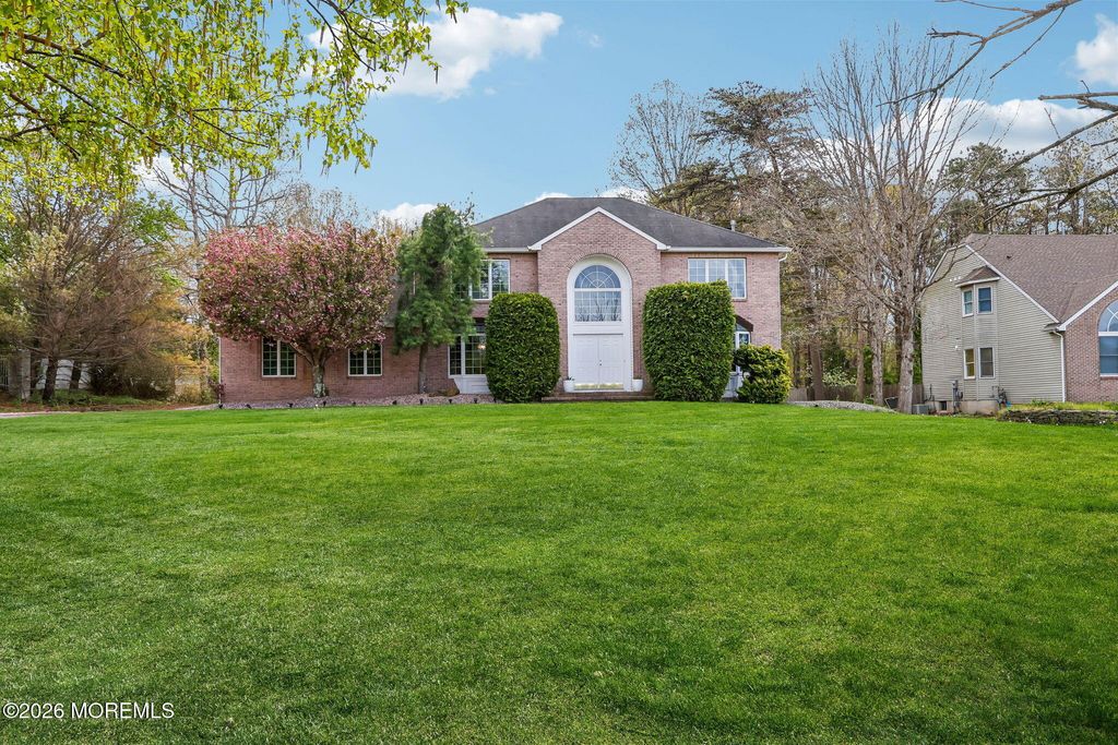 29 Overlook Drive, Jackson, NJ 08527