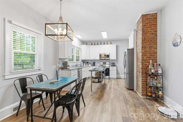 1818 Cannon Avenue, Charlotte, NC 28269