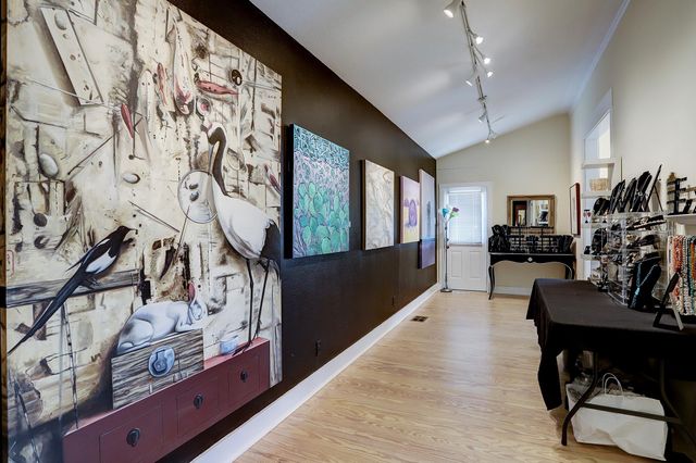 108 N Washington Street, Round Top, TX 78954