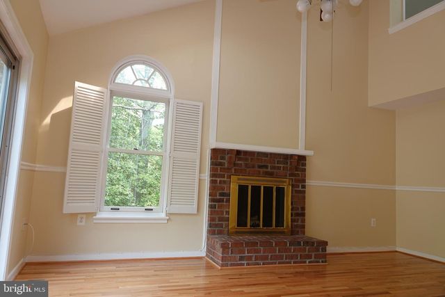 10295 DUNN MEADOW RD, Vienna, VA 22182
