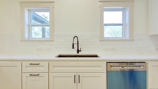 5546 Tanglewood Trl, Spring Branch, TX 78070