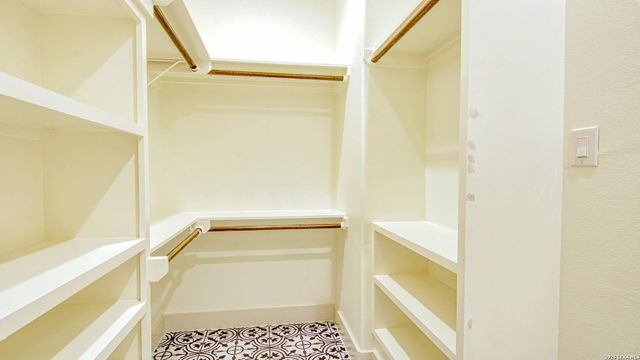 5546 Tanglewood Trl, Spring Branch, TX 78070