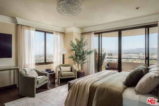 10560 Wilshire Boulevard 2003, Los Angeles, CA 90024