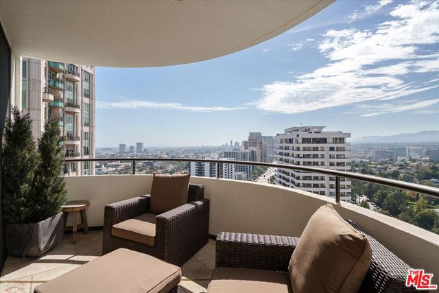 10560 Wilshire Boulevard 2003, Los Angeles, CA 90024