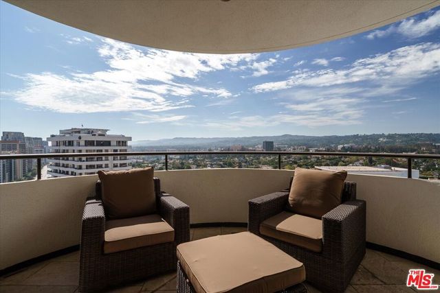 10560 Wilshire Boulevard 2003, Los Angeles, CA 90024