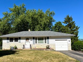 39600 Janet Court N, Antioch, IL 60002