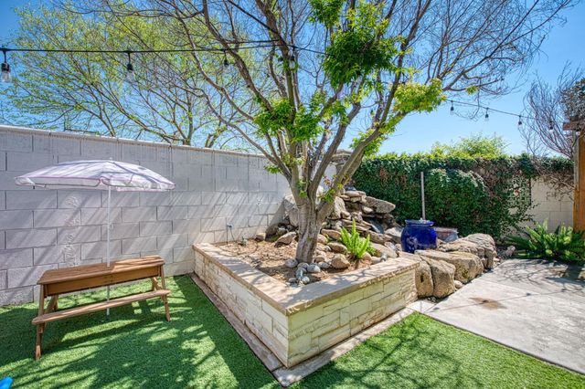 7502 N Trellis, Fresno, CA 93720