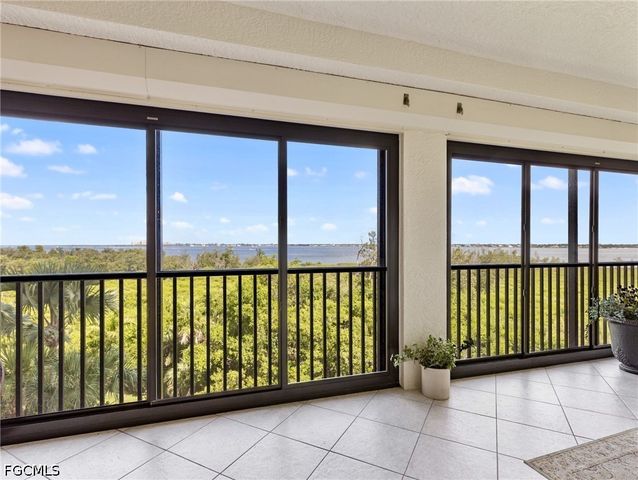 11620 Court Of Palms 202, Fort Myers, FL 33908