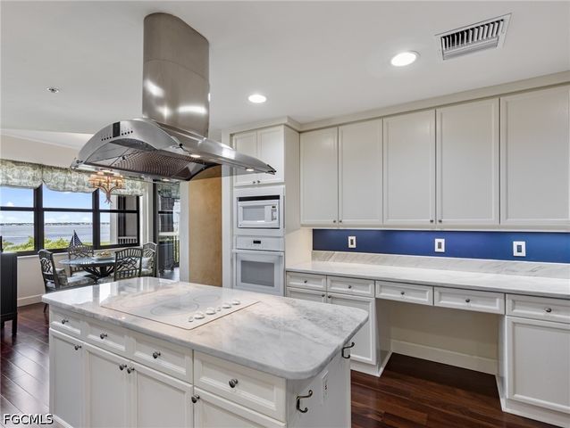 11620 Court Of Palms 202, Fort Myers, FL 33908