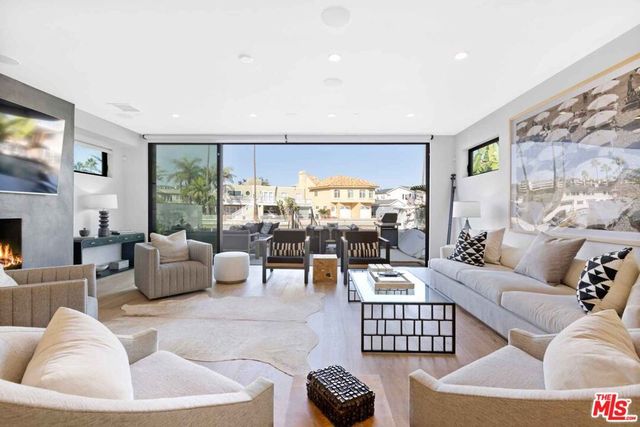 4106 River Avenue, Newport Beach, CA 92663