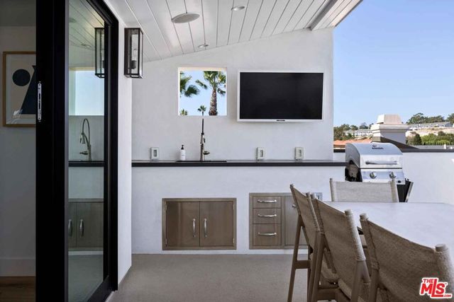 4106 River Avenue, Newport Beach, CA 92663