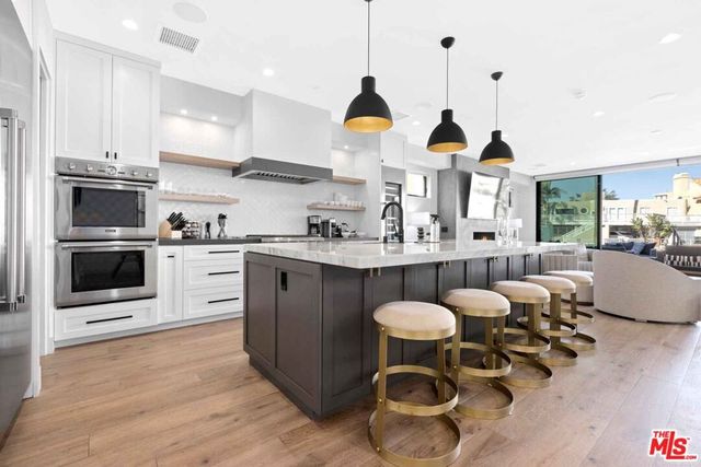 4106 River Avenue, Newport Beach, CA 92663